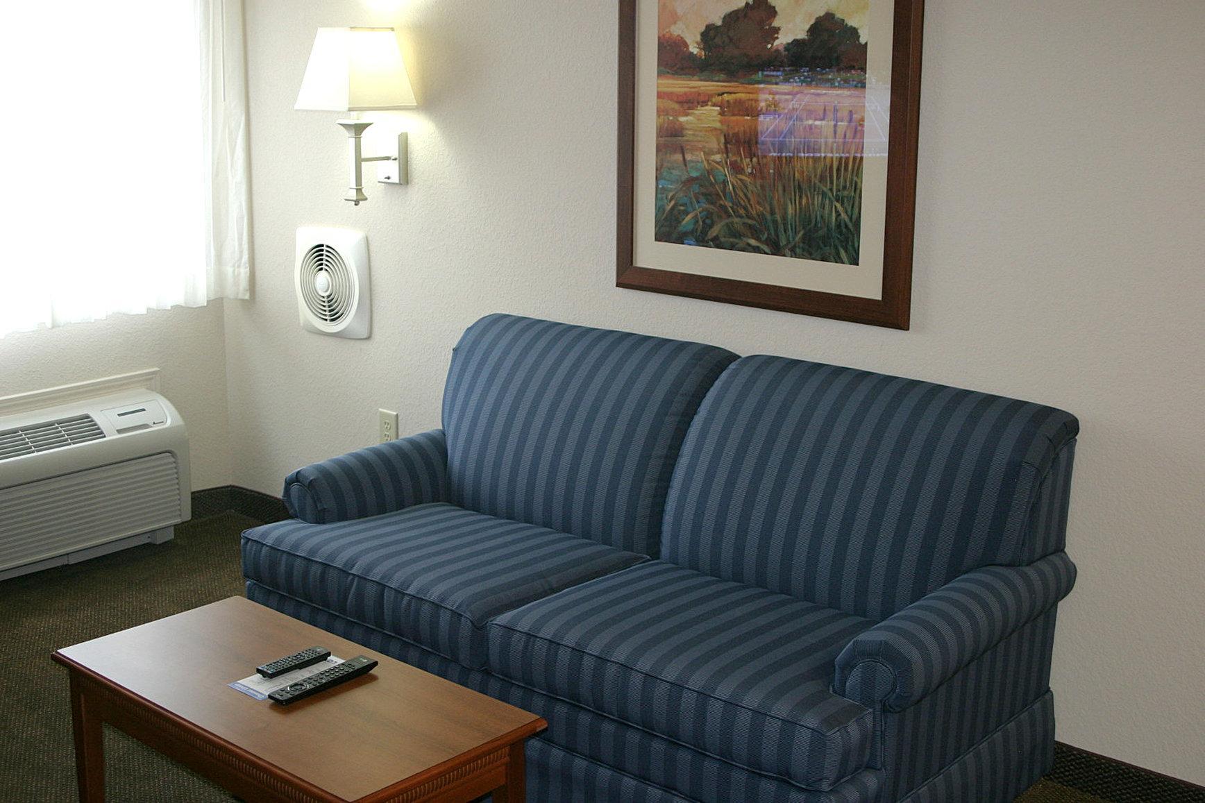 Candlewood Macon, An Ihg Hotel