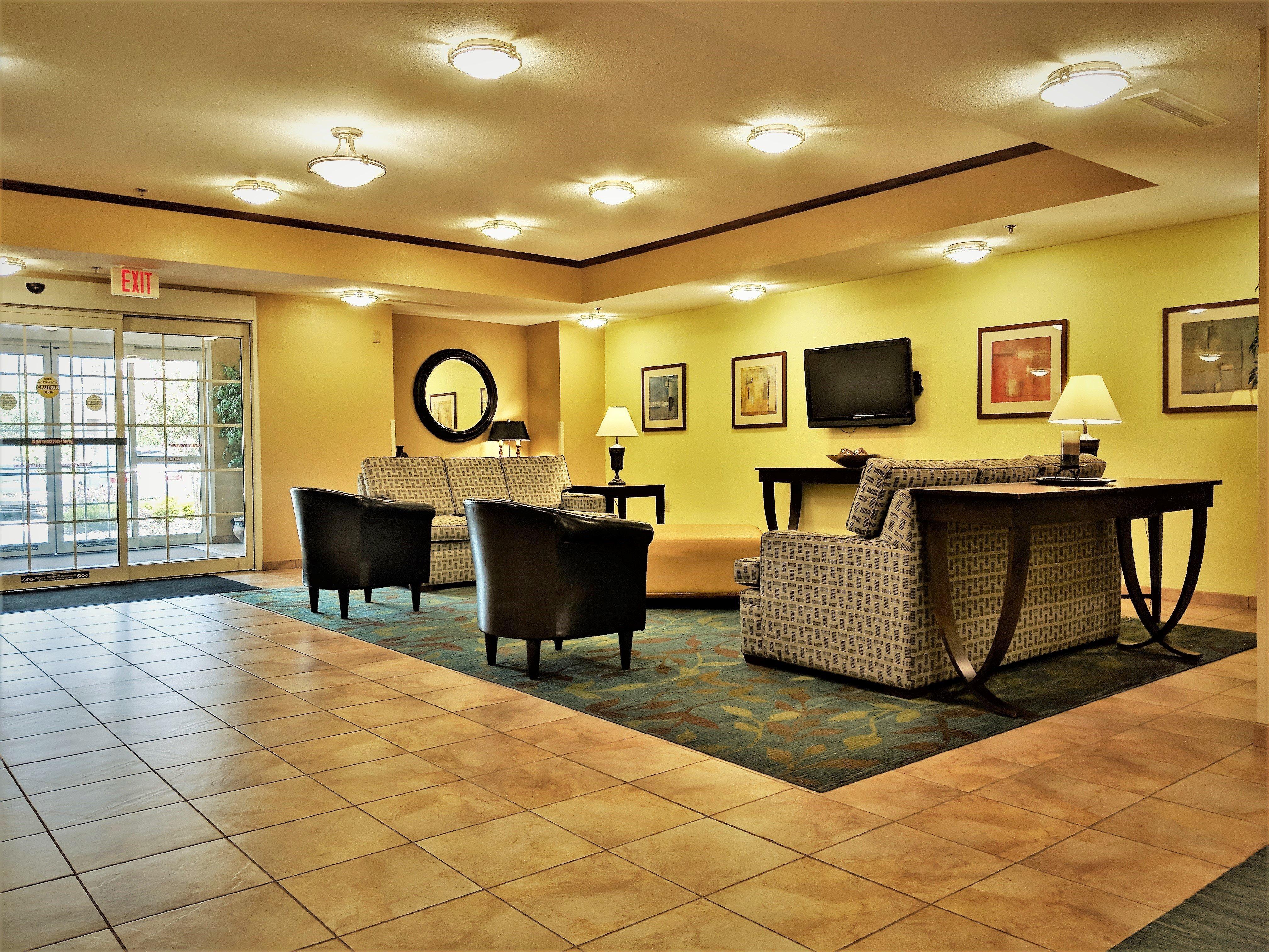 Candlewood Macon, An Ihg 2*