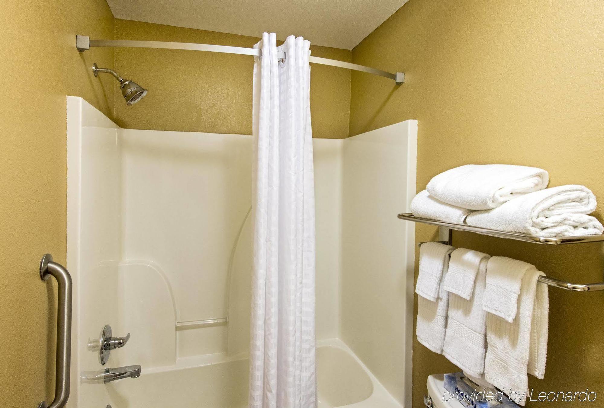 Candlewood Macon, An Ihg Macon
