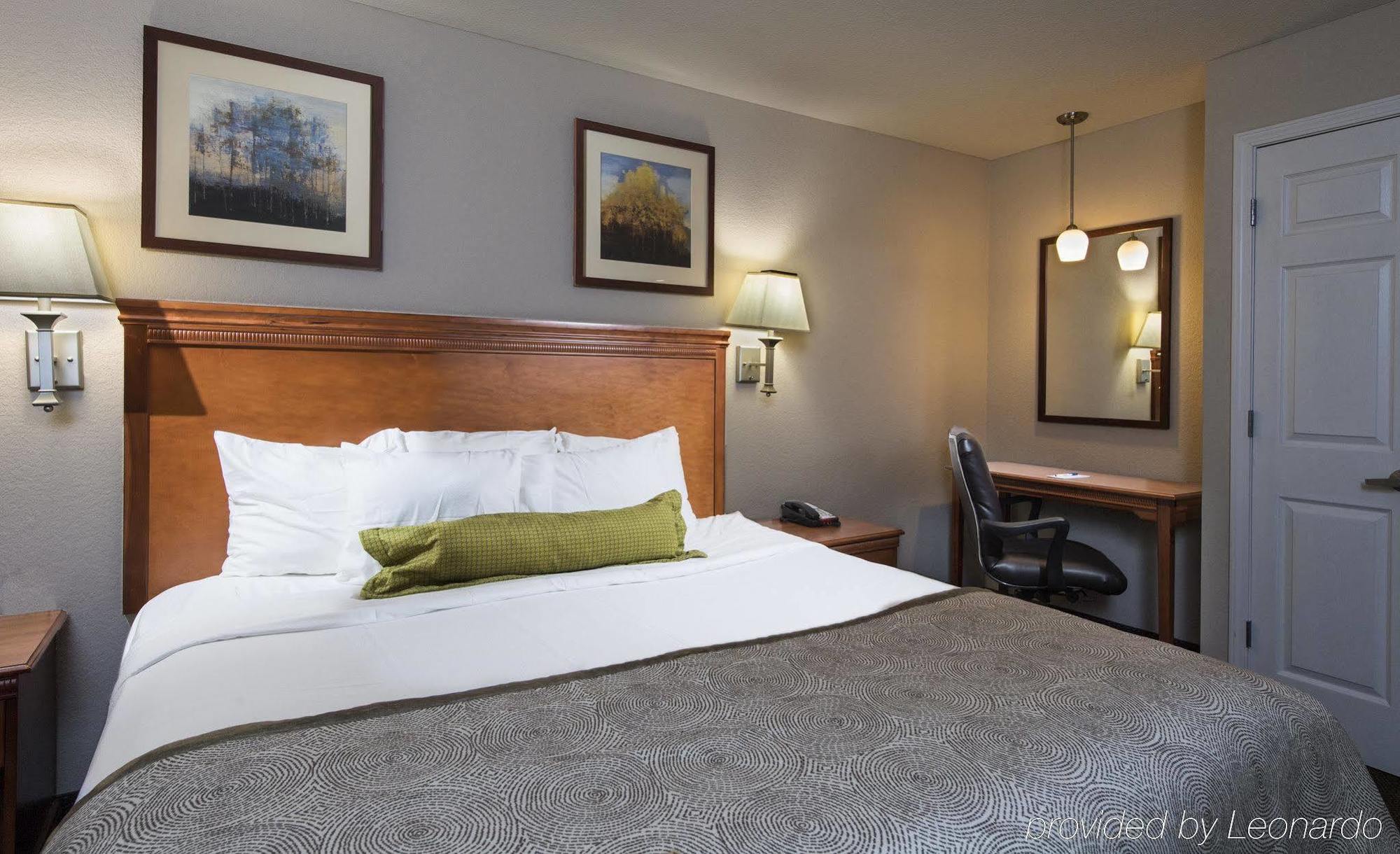 Candlewood Macon, An Ihg Macon